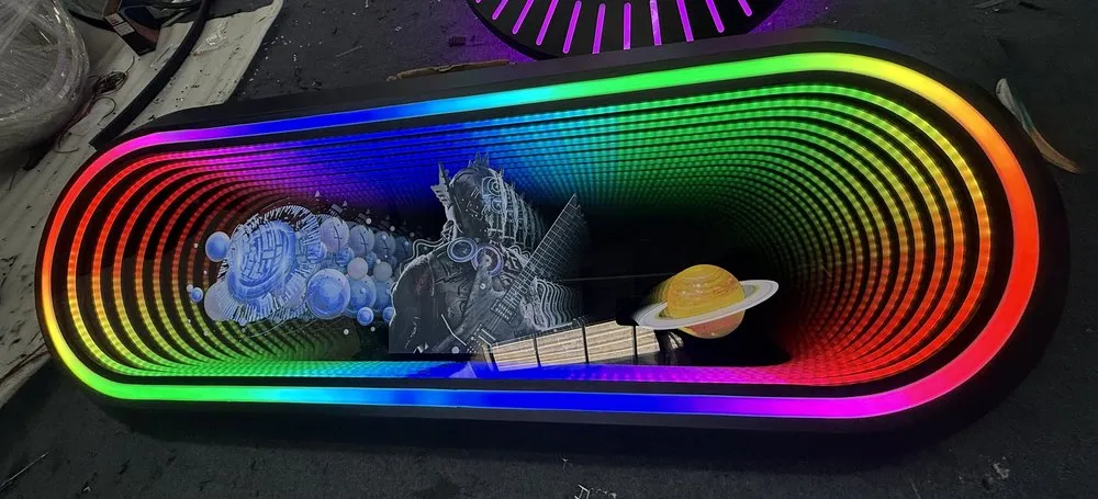 Capsule infinity mirror sign (Modules)